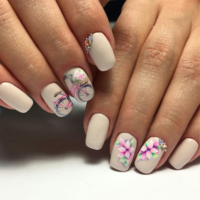 маникюр на 8 марта