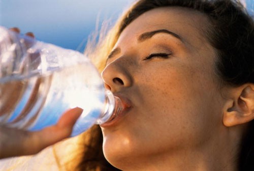 Как пить больше воды и выполнить норму? 10 советов